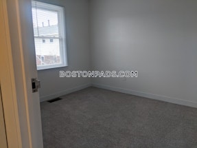 Roslindale Apartment for rent 3 Bedrooms 1 Bath Boston - $3,554