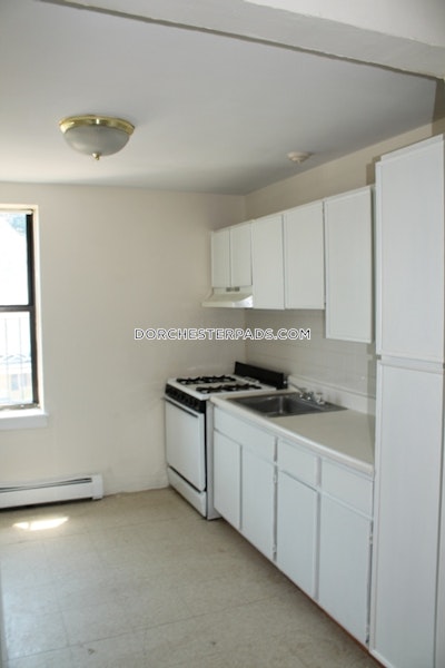 Dorchester Sunny 2 bed 1 bath available 10/1 on Victory Rd in Dorchester! Boston - $2,635 No Fee
