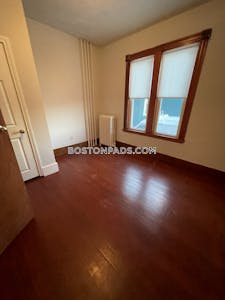 Dorchester 4 bed 1 bath available NOW on East Cottage in Dorchester! Boston - $4,000