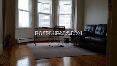 Mission Hill Charming 3 Beds 1 Bath on Tremont St.  Boston - $4,950