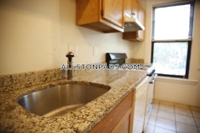 Allston Beautiful 6 Beds 2.5 Baths house on Quint Ave Boston - $7,750