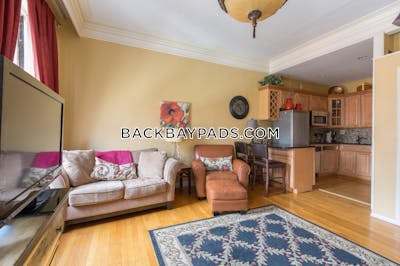 Back Bay Studio apartment on Marlborough St  Boston - $3,500