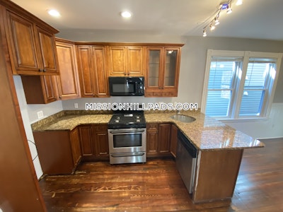 Mission Hill Apartment for rent 5 Bedrooms 2 Baths Boston - $6,710