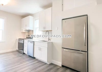 Medford Great 4 Beds 2 Baths  Tufts - $4,600