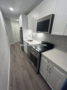 Beacon Hill Deal Alert! Spacious 2 bed 1 Bath apartment in Joy St  Boston - $3,650